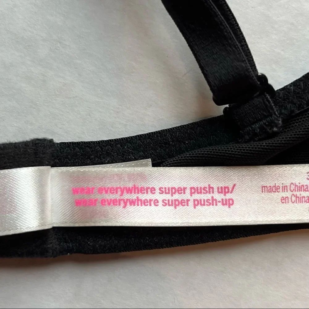 PINK Bra wear everywhere super push up black 32B underwire padded - Picture 4 of 6